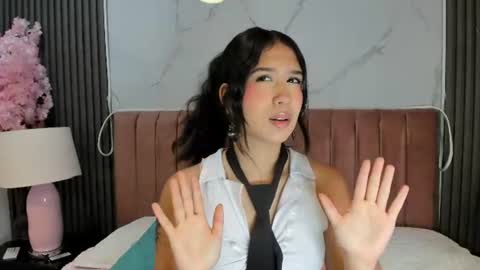 Snapshot of hanna_thornne chatting on June 11, 7:45 pm Hanna online show from June 11, 7:45 pm