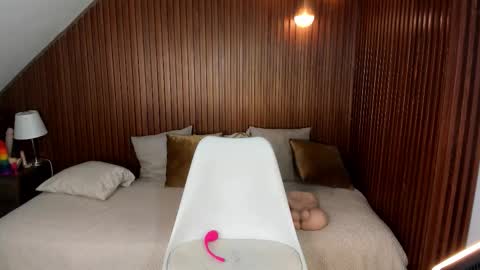 Snapshot of hanna_weist1 chatting on November 26, 5:19 am Akane Tendo online show from November 26, 5:19 am