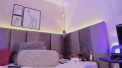 Hanna online show from December 3, 7:01 pm