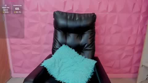 hannabackerr online show from May 11, 4:04 pm
