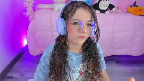 hannacutegod online show from March 18, 6:16 am