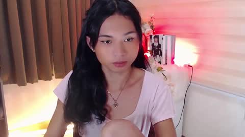 Snapshot of hannah_davis69 chatting on February 5, 8:54 am Alex online show from February 5, 8:54 am