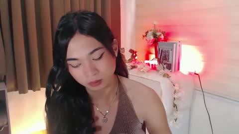 Snapshot of hannah_davis69 chatting on February 7, 7:18 am Alex online show from February 7, 7:18 am