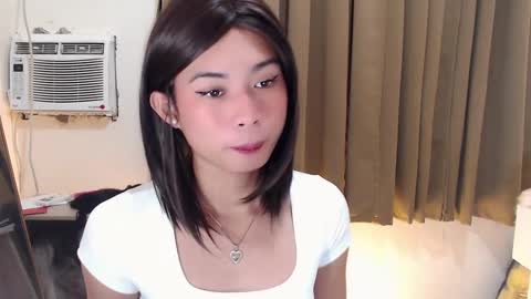 Snapshot of hannah_davis69 chatting on February 26, 3:53 am Alex online show from February 26, 3:53 am