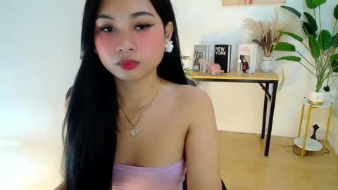 Snapshot of hannah_davis69 chatting on July 7, 2:36 am Alex online show from July 7, 2:36 am