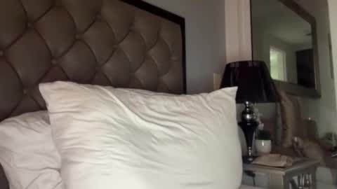 Snapshot of hannah_girl_ chatting on September 9, 8:58 am Im your naughty girl and porn star in bed Hannah online show from September 9, 8:58 am