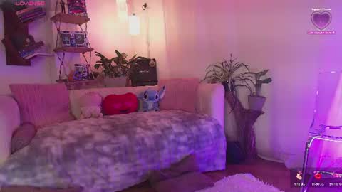 hannah_lovee online show from July 18, 3:11 am