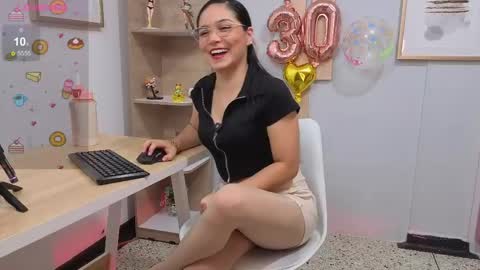 Maira online show from April 29, 8:15 pm