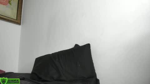 Hannah online show from May 16, 9:24 pm