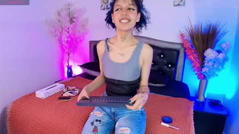 HannahBlue  online show from February 4, 12:22 pm