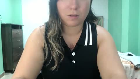 hannahevans2 online show from June 7, 1:10 am