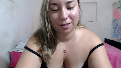 hannahevans2 online show from July 29, 2:53 am