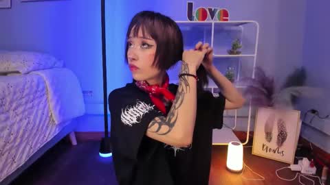 Hannah online show from February 2, 12:37 pm