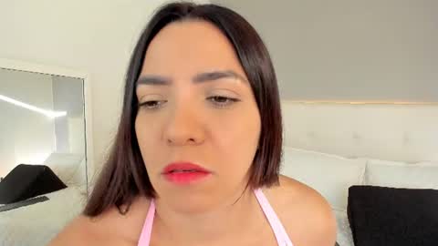 hannamartinnez online show from June 16, 12:08 pm