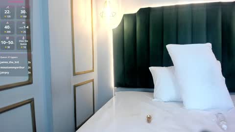 Snapshot of hannapaola chatting on January 19, 10:06 am HannaPaola online show from January 19, 10:06 am