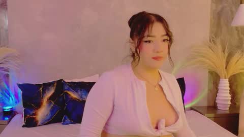 Snapshot of hannaprada1 chatting on February 12, 11:49 am hannaprada1 online show from February 12, 11:49 am