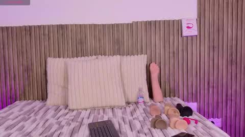 HELEN online show from February 3, 12:21 pm