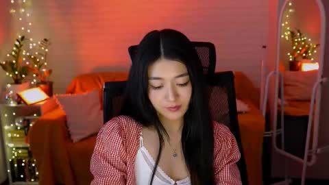 hannarosie online show from January 15, 7:50 pm