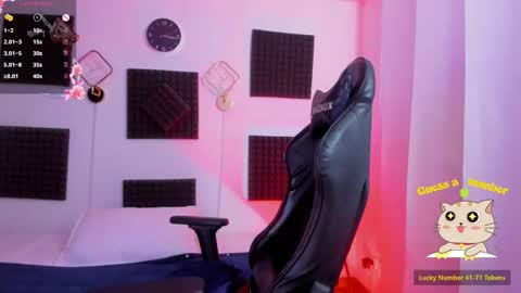 Snapshot of hannarusso chatting on December 5, 8:16 pm Hanna online show from December 5, 8:16 pm