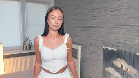 Snapshot of hannavaile chatting on September 9, 7:41 am Hanna online show from September 9, 7:41 am