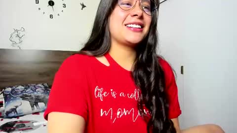 Snapshot of hanny_13 chatting on June 17, 12:24 am taylor live online show from June 17, 12:24 am