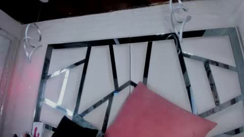 hanny_watson online show from June 24, 2:38 pm