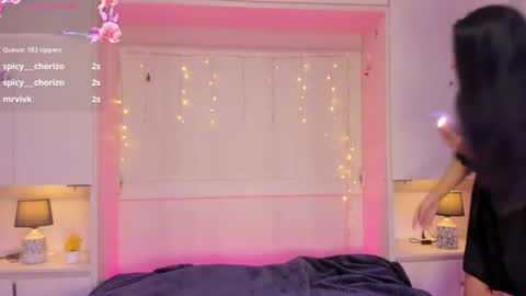 Snapshot of hannyk_ chatting on June 18, 9:14 am hannyk_ online show from June 18, 9:14 am