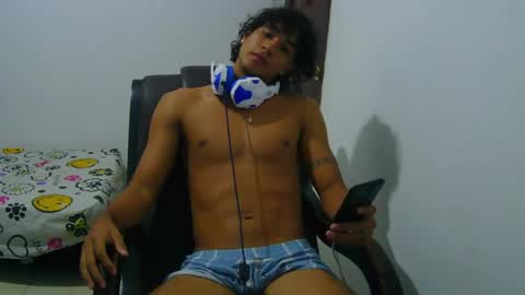 hansel_take online show from May 4, 6:48 pm