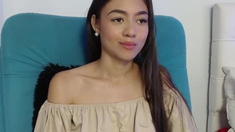 Snapshot of hantonella chatting on December 20, 3:10 pm Anto online show from December 20, 3:10 pm