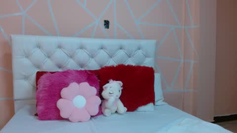 Snapshot of hantonella chatting on September 13, 7:35 pm Anto online show from September 13, 7:35 pm