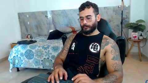 Snapshot of hanz_col chatting on November 17, 1:39 pm hanz_col online show from November 17, 1:39 pm