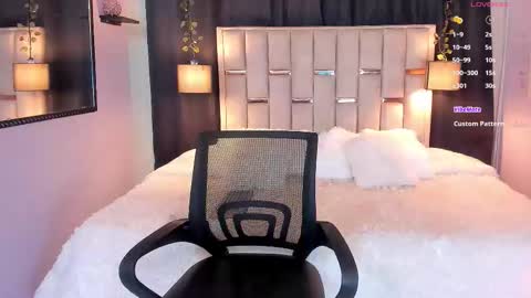 Snapshot of hanzking01 chatting on November 30, 3:54 am Hanzking01 online show from November 30, 3:54 am