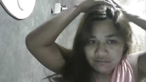 happy00725310 online show from December 3, 10:08 pm