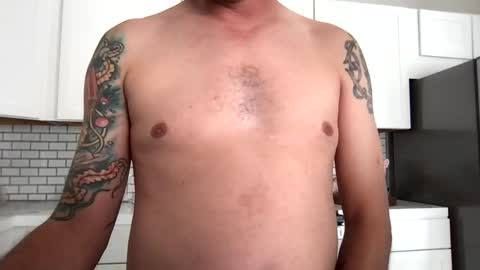 Snapshot of happycock04200 chatting on April 6, 10:33 pm happycock04200 online show from April 6, 10:33 pm