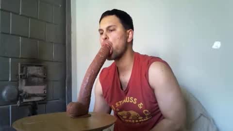 Snapshot of happycock_9inch chatting on April 3, 11:08 am Rommy2K online show from April 3, 11:08 am