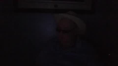 Snapshot of happyguy420fn chatting on February 10, 6:39 am happyguy420fn online show from February 10, 6:39 am