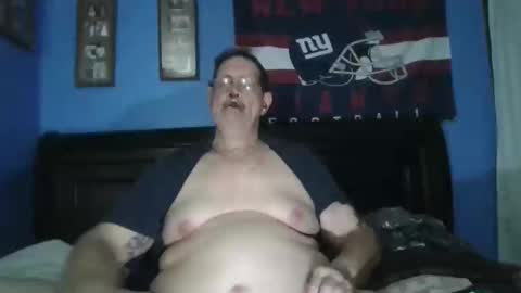 happyhappy4 online show from February 18, 5:25 am