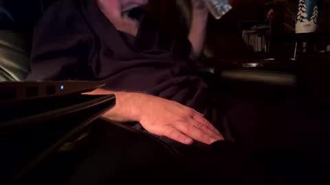 Jhonassmann12 online show from December 4, 7:17 am