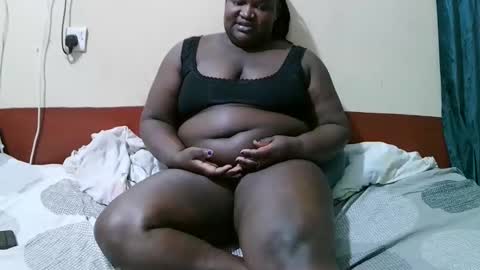 Snapshot of happysonia chatting on February 25, 7:09 am happysonia online show from February 25, 7:09 am