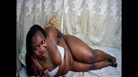 Snapshot of happysonia chatting on November 4, 9:41 am happysonia online show from November 4, 9:41 am