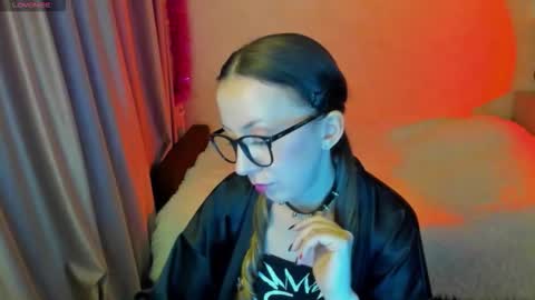 Stephanie online show from October 12, 2:49 pm