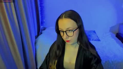 Stephanie online show from October 23, 4:50 pm