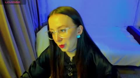 Stephanie online show from April 24, 6:32 pm