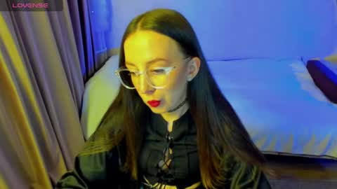 Snapshot of happystephanie chatting on May 5, 5:21 pm Stephanie online show from May 5, 5:21 pm
