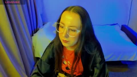 Snapshot of happystephanie chatting on May 20, 7:53 pm Stephanie online show from May 20, 7:53 pm