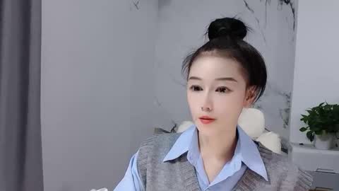 Snapshot of happysweety1688 chatting on December 5, 7:39 am happysweety1688 online show from December 5, 7:39 am