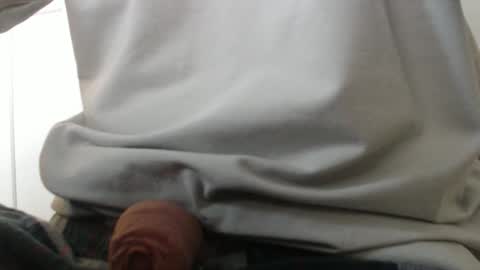 Snapshot of happyvelvetpaw chatting on December 1, 9:58 am happyvelvetpaw online show from December 1, 9:58 am