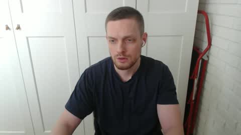 Snapshot of happyvelvetpaw chatting on January 16, 8:51 am happyvelvetpaw online show from January 16, 8:51 am