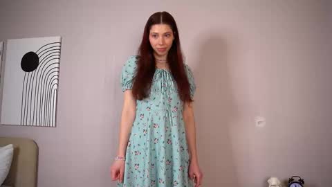 Snapshot of happyvivy chatting on January 8, 6:41 am Vivy online show from January 8, 6:41 am