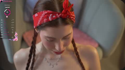 Snapshot of happyvivy chatting on January 31, 1:23 pm Vivy online show from January 31, 1:23 pm